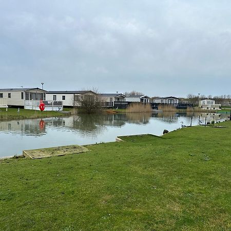 Waterside Ingoldmells S7 Santanavan 4 호텔 외부 사진